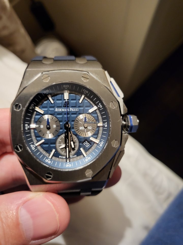 Audemars Piguet Royal Oak Offshore Chronograph Mens watch Unisex Automatic Titanium Ref. 26480TI.OO.A027CA.01 7