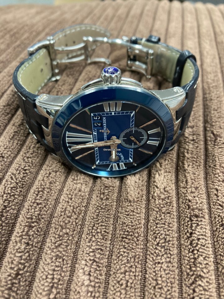 Ulysse Nardin Executive Dual Time Mens watch Unisex Automatic Steel 243-00 43 7