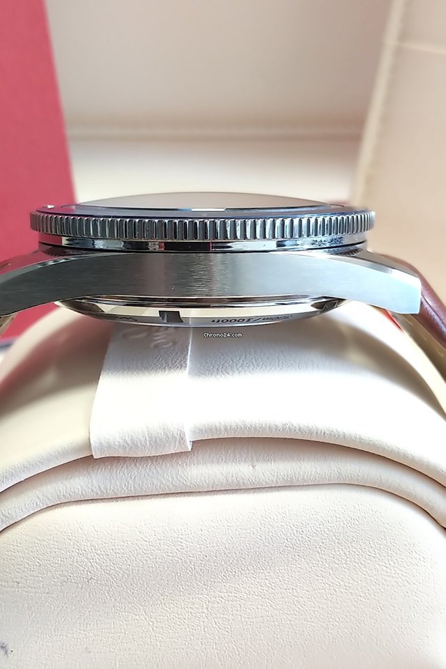 Omega Seamaster 300 Mens watch Unisex Automatic Titanium 233.92.41.21.03.001 7