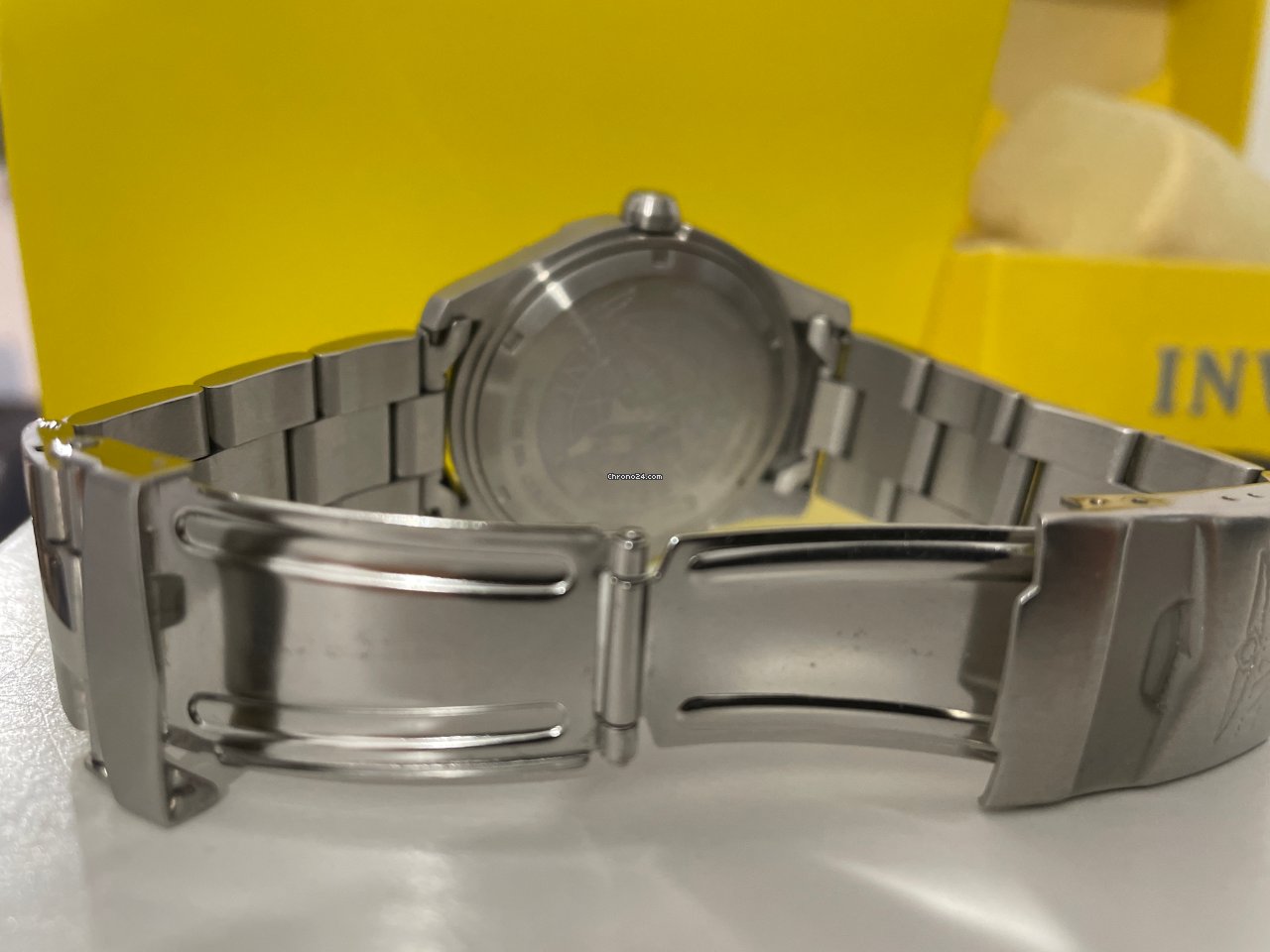 Invicta Mens watch Unisex Quartz 25820 7