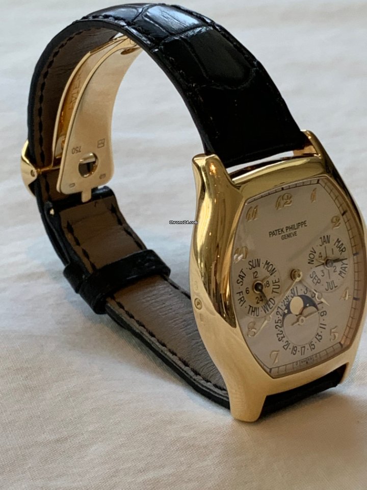 Patek Philippe Perpetual Calendar Mens watch Unisex Automatic Yellow gold 5040J 7