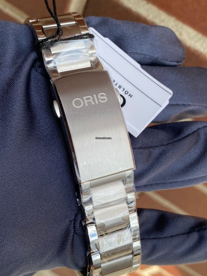 Oris Aquis Mens watch Unisex Automatic Steel 01 798 7754 4175 7