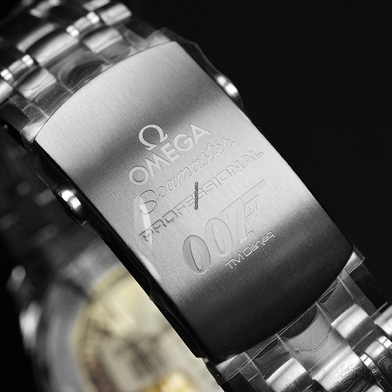 Omega Seamaster Diver 300 M Mens watch Unisex Automatic 212.32.41.20.04.001 7