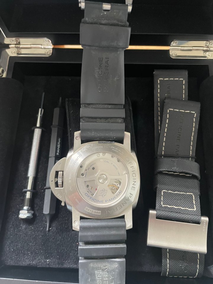 Panerai Luminor Submersible 1950 3 Days Automatic Mens watch Unisex Automatic Titanium PAM 00305 7