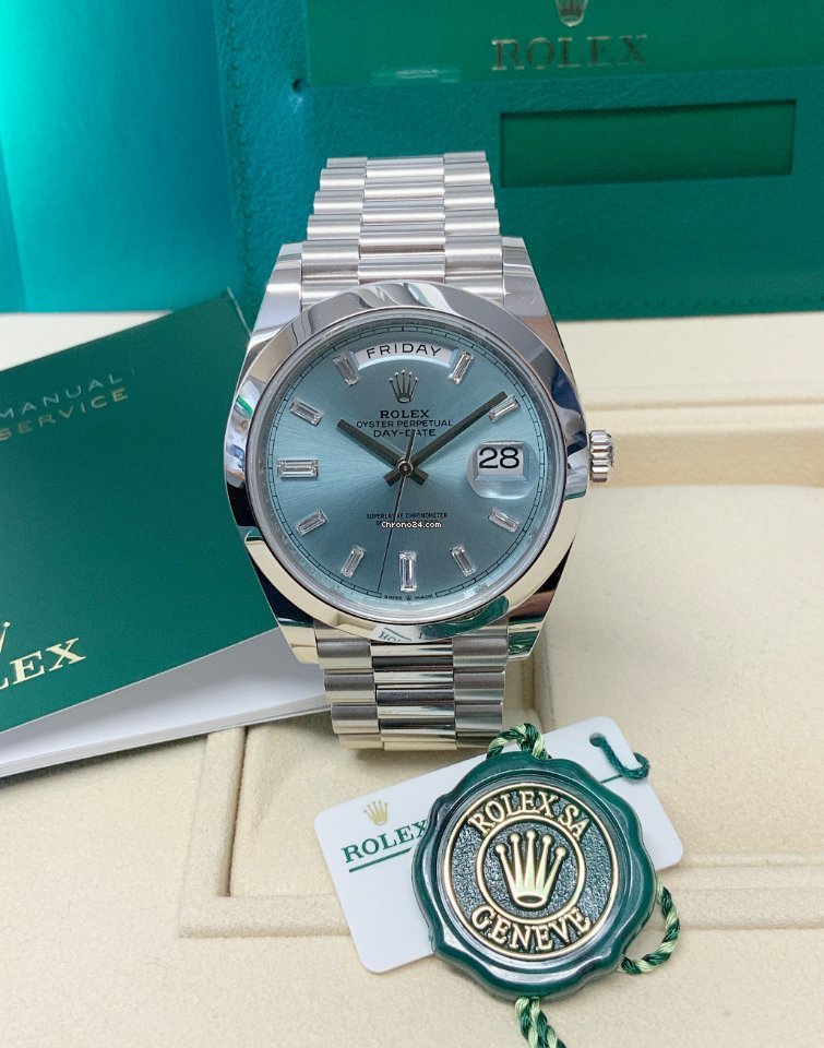 Rolex Day-Date 40 Mens watch Unisex Platinum Automatic 228206-0004 7