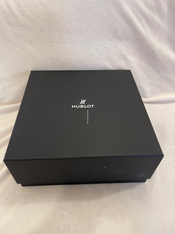 Hublot Big Bang Sang Bleu Mens watch Unisex Automatic Ceramic 418.CX.1114.RX.MXM20 7