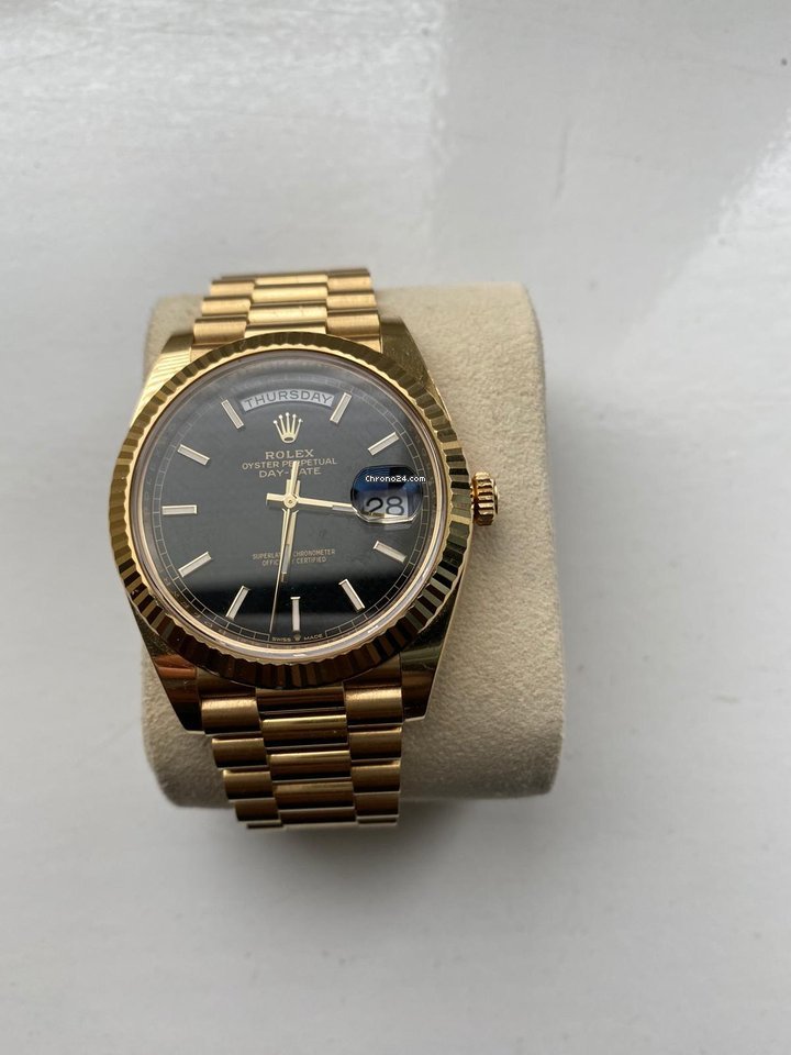 Rolex Day-Date 40 Mens watch Unisex Yellow gold Automatic 228238-0004 7