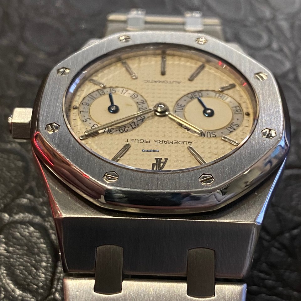 Audemars Piguet Royal Oak Day-Date Mens watch Unisex Automatic Steel 25572ST.OO.0789ST.01 7