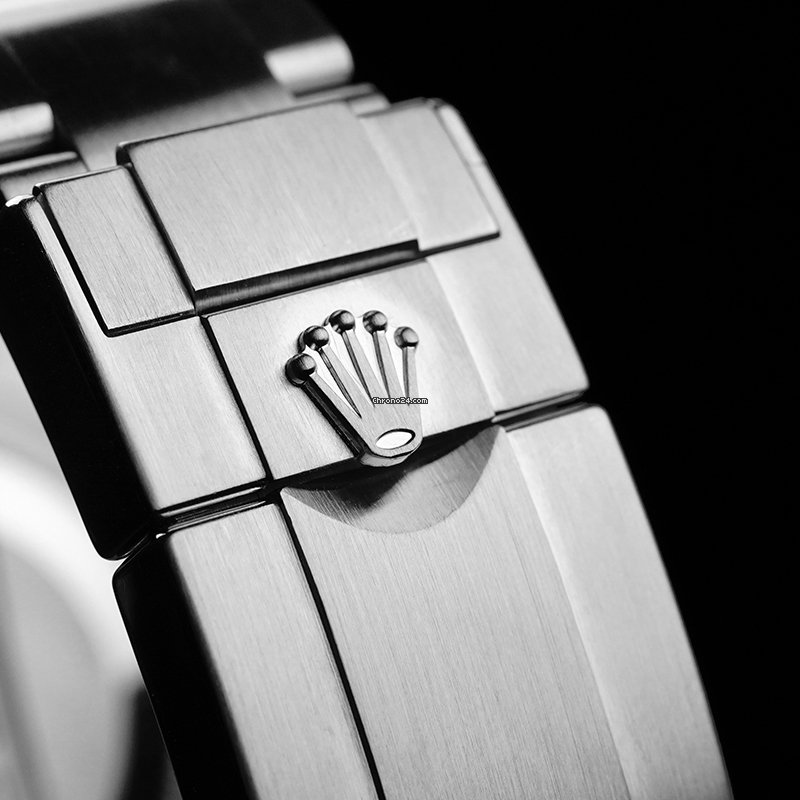 Rolex Submariner Date Mens watch Unisex Steel Automatic 116610LV 7