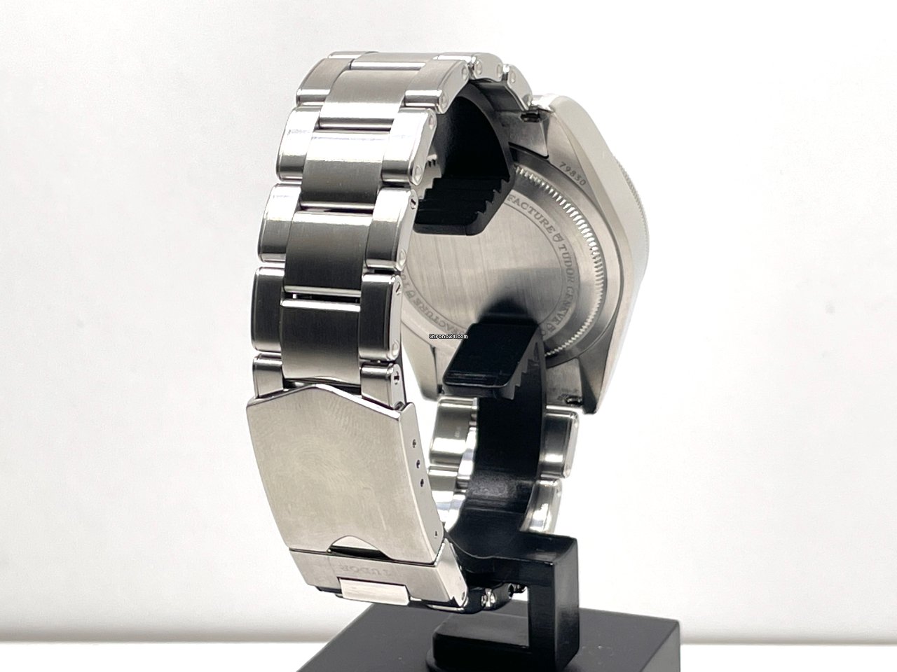 Tudor Black Bay GMT Automatic M79830RB 7