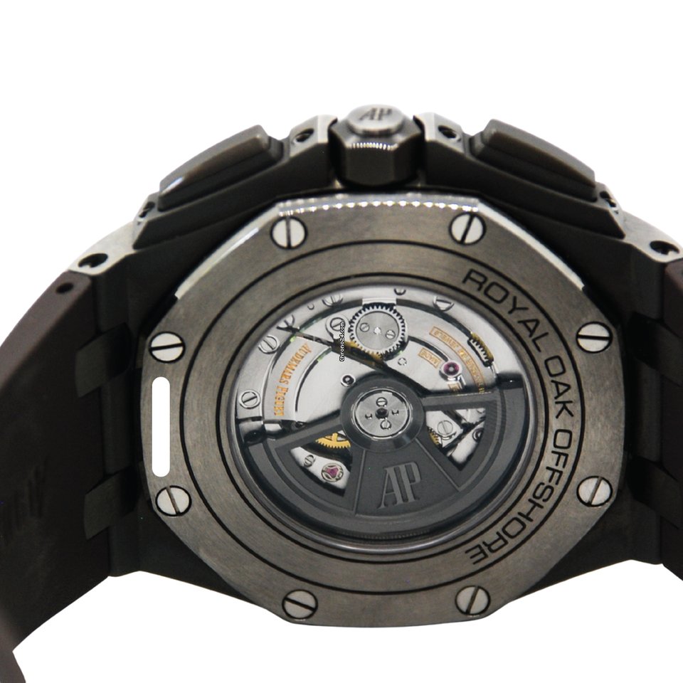 Audemars Piguet Royal Oak Offshore Chronograph Mens watch Unisex Automatic Titanium 26400.IO.OO.A004CA.02 7