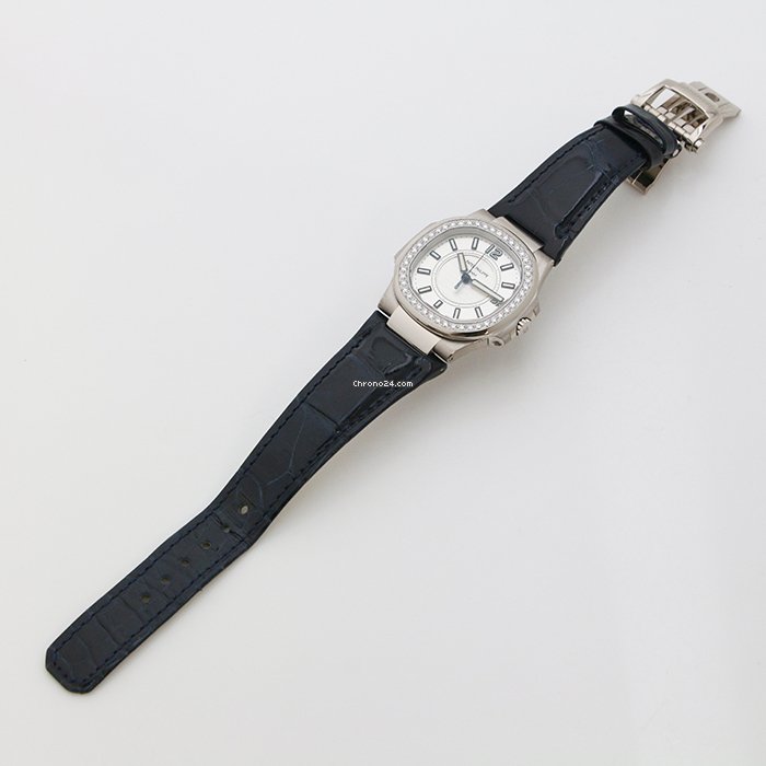 Patek Philippe Nautilus Quartz White gold 7010G-001 7