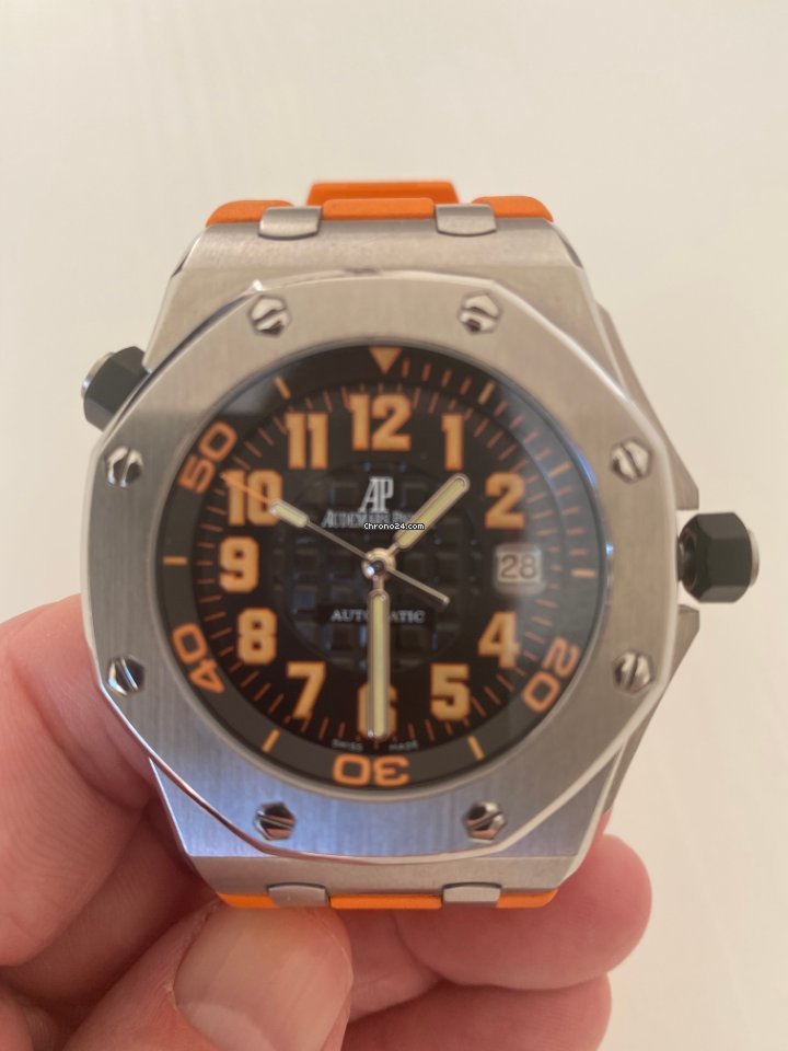 Audemars Piguet Royal Oak Offshore Diver Mens watch Unisex Automatic Steel 15701ST.OO.D002CA.01 7