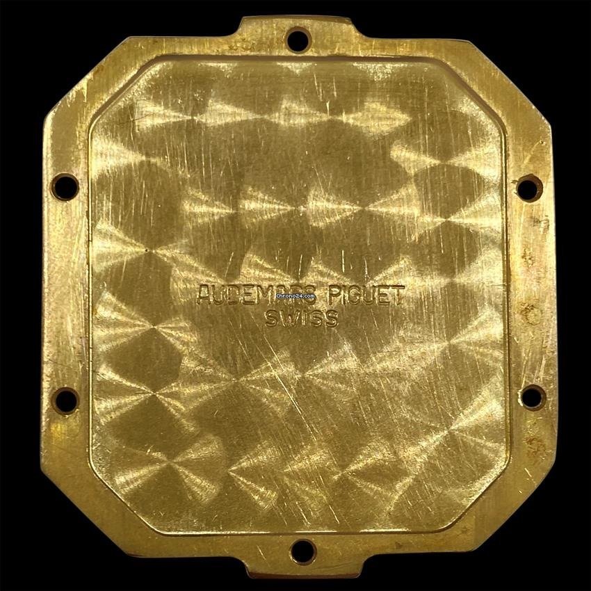 Audemars Piguet Royal Oak Jumbo Mens watch Unisex Quartz Gold Steel 8260 7