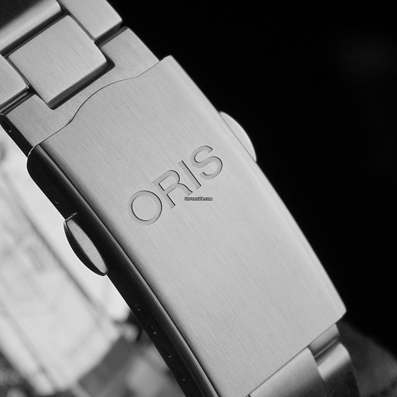 Oris Divers Sixty Five Mens watch Unisex Automatic Steel 01 733 7720 4055-07 8 21 18 7