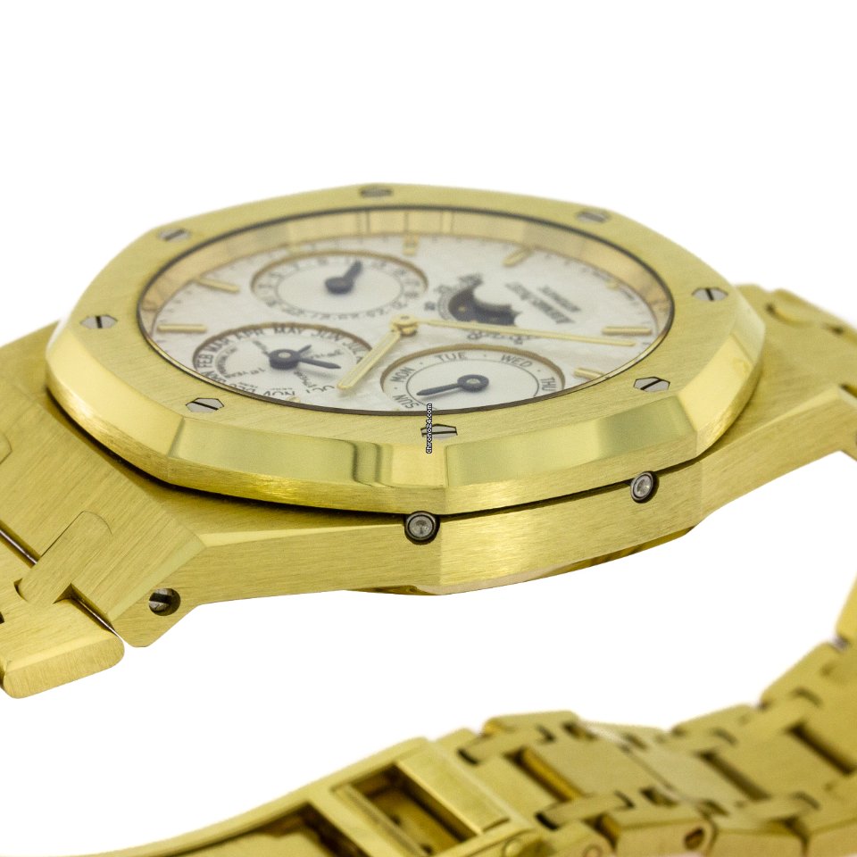 Audemars Piguet Royal Oak Perpetual Calendar Mens watch Unisex Automatic Yellow gold 25820BA.OO.0944BA.02 7