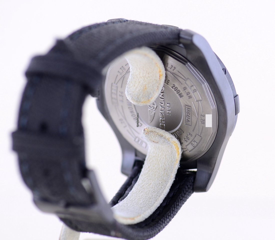 Breitling Avenger Blackbird 44 Mens watch Unisex Automatic Titanium V1731110 7