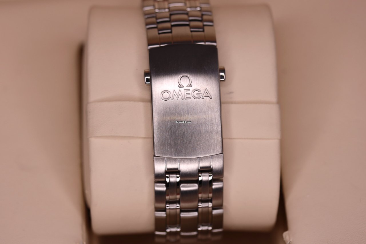 Omega Seamaster Diver 300 M Mens watch Unisex Automatic Steel 212.30.44.50.01.001 7