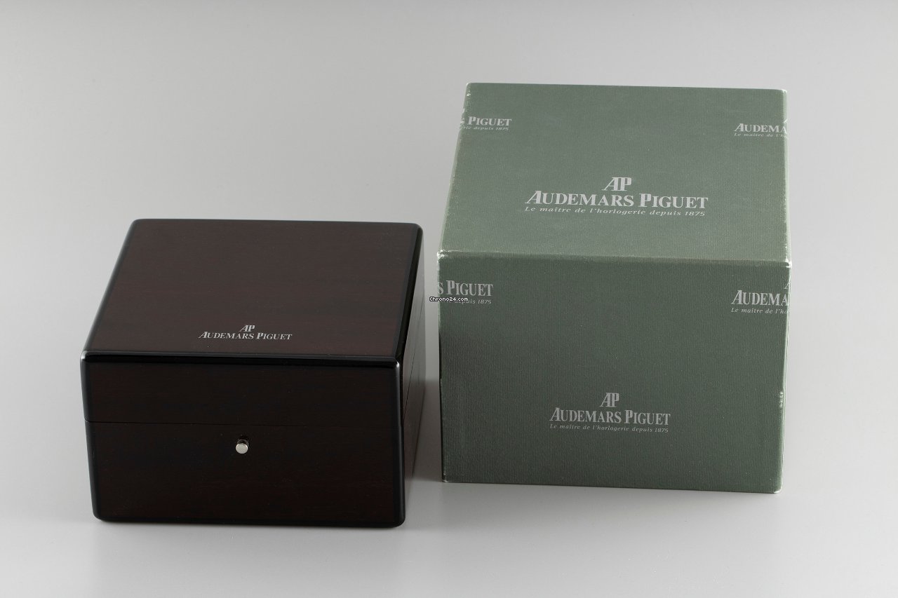 Audemars Piguet Royal Oak Jumbo Mens watch Unisex Automatic Steel 5402ST 7