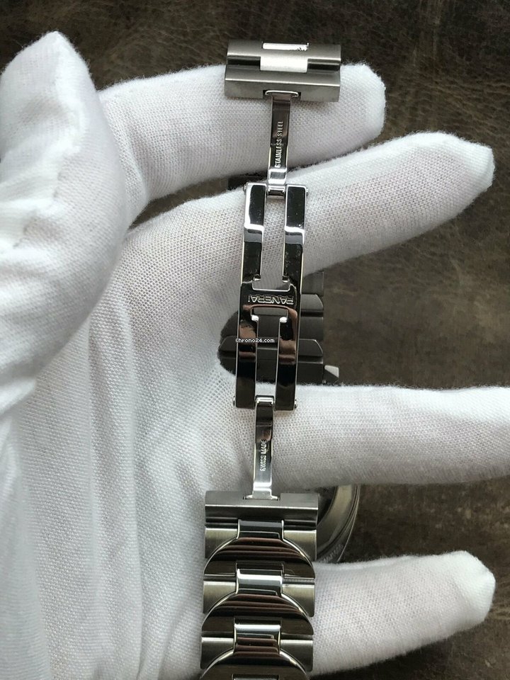 Panerai Luminor Chrono Automatic Titanium PAM00072 7