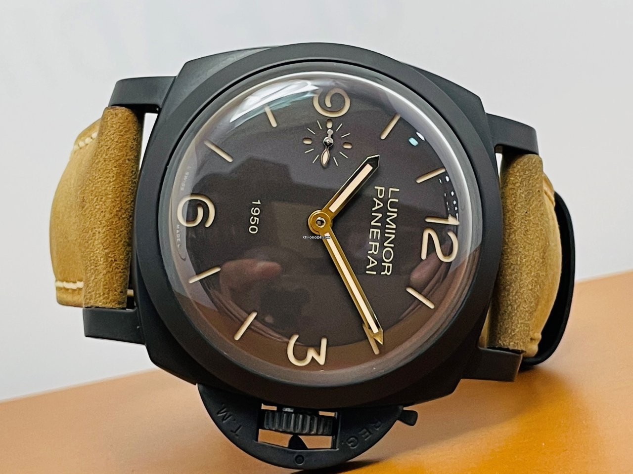 Panerai Special Editions Mens watch Unisex Manual winding Ceramic PAM 00375 7