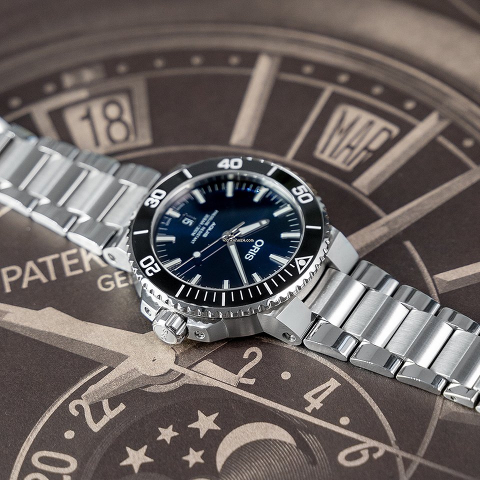 Oris Aquis Date Mens watch Unisex Automatic Steel 01 733 7730 4135-07 8 24 05PEB 7
