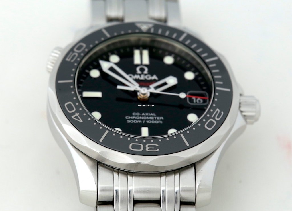 Omega Seamaster Diver 300 M Mens watch Unisex Automatic Steel 212.30.36.20.01.002 7