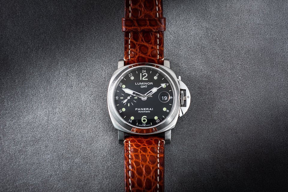 Panerai Luminor GMT Automatic Mens watch Unisex Automatic Steel PAM 00159 7
