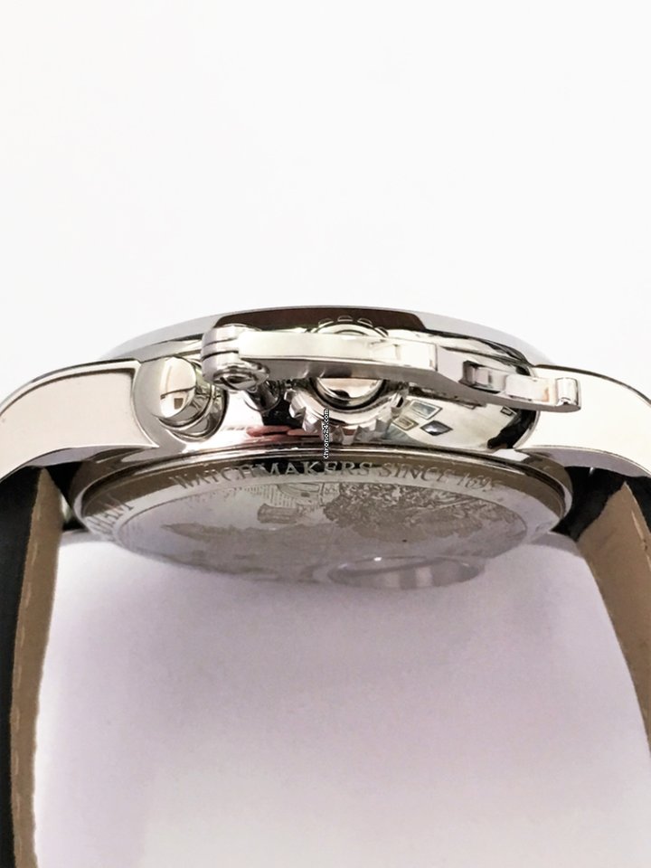 Graham Chronofighter 1695 Mens watch Unisex Automatic Steel 2CXAS.S02A 7
