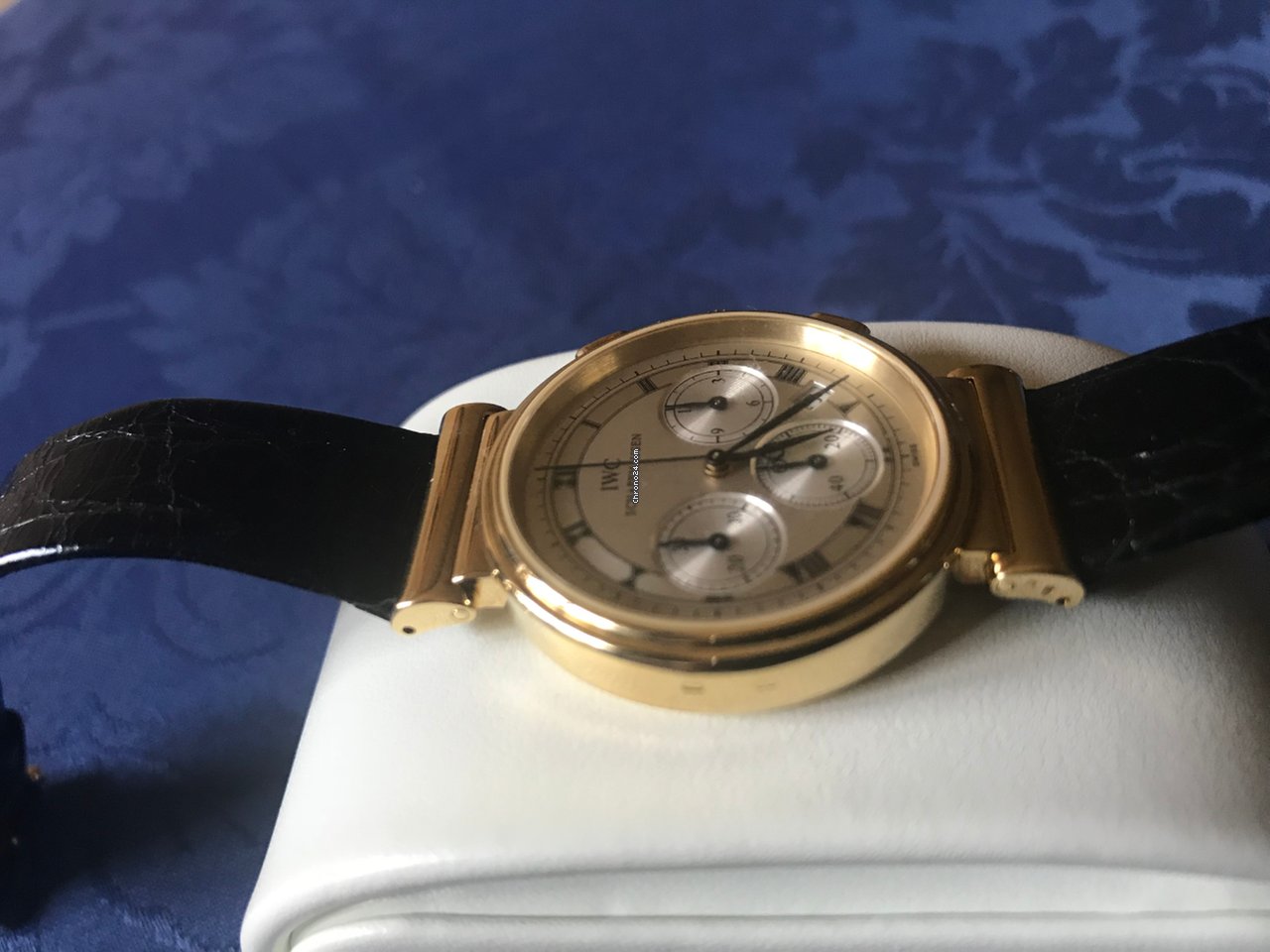 IWC Mens watch Unisex Quartz Yellow gold IW3739 7