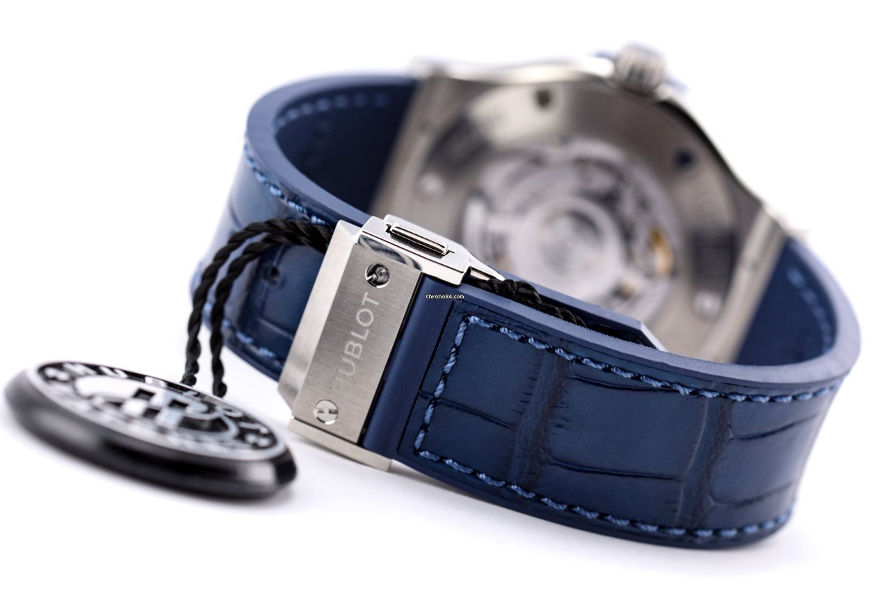 Hublot Classic Fusion Blue Mens watch Unisex Automatic Titanium 565.NX.7170.LR 7