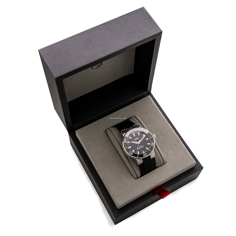 Oris Aquis Date Mens watch Unisex Automatic Steel 01 733 7730 4159-07 4 24 64EB