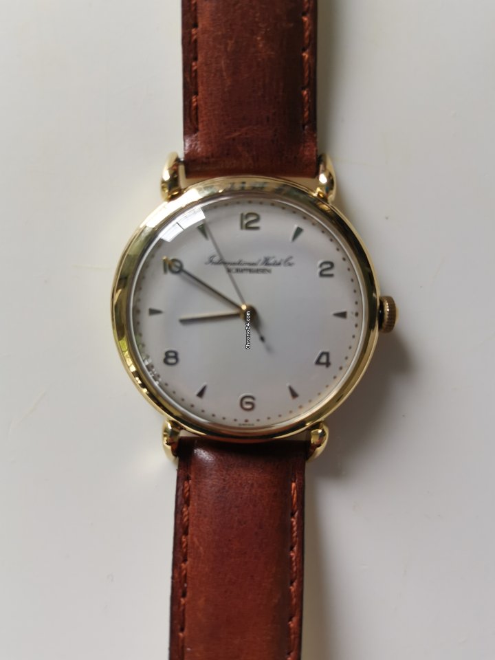 IWC Mens watch Unisex Manual winding Yellow gold International Watch Co. Vintage dress watch