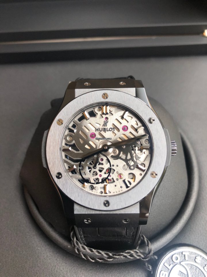 Hublot Classic Fusion Ultra-Thin Mens watch Unisex Manual winding Ceramic 545.CM.0140.LR