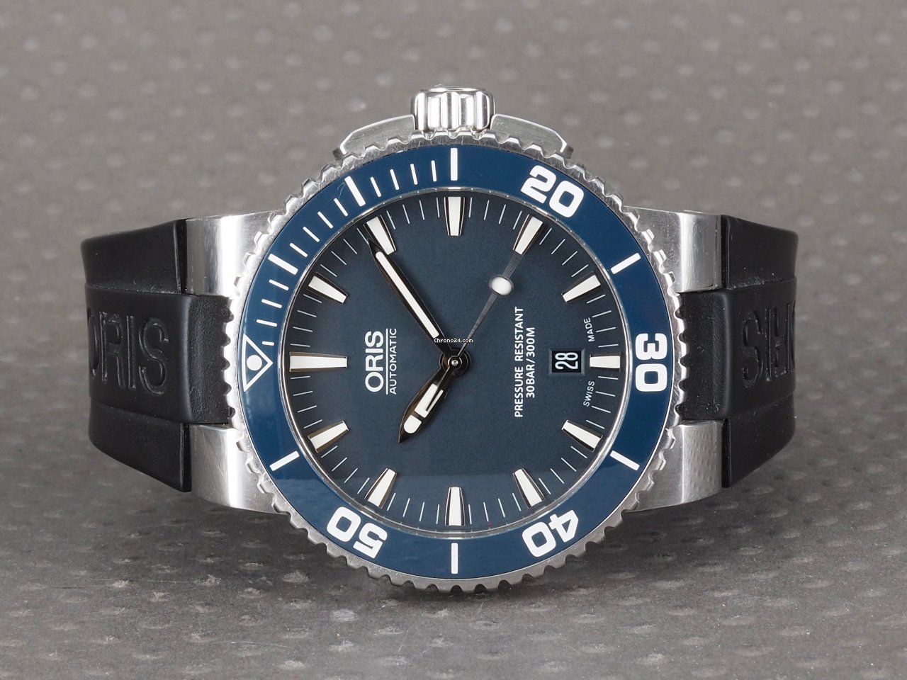 Oris Aquis Date Steel 01 733 7653 4155