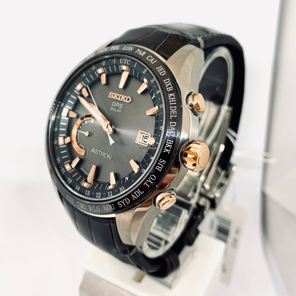 Seiko Astron GPS Solar Chronograph Mens watch Unisex Titanium SSE095J1