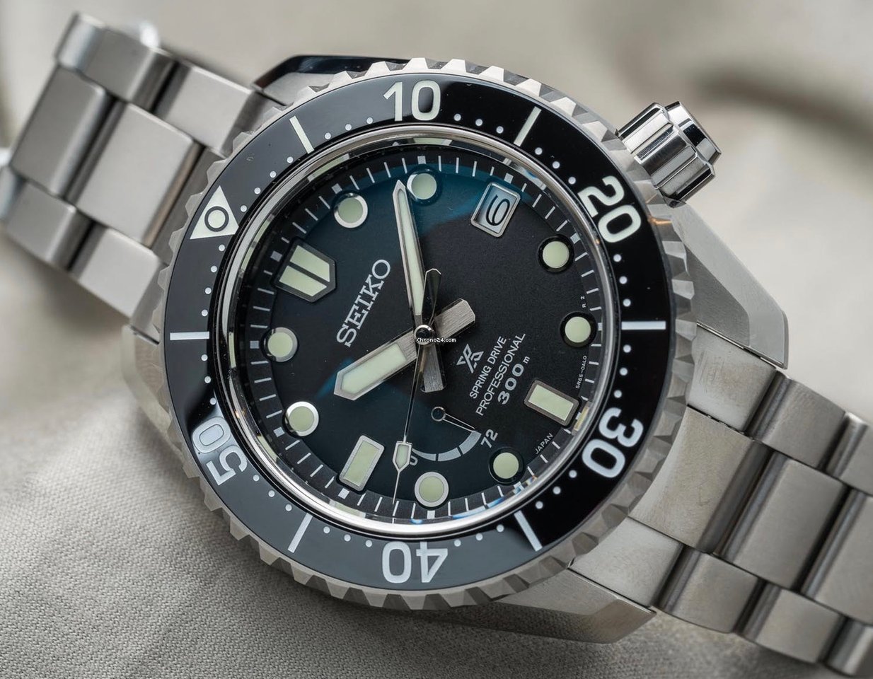 Seiko Prospex Mens watch Unisex Automatic Titanium SNR029J1