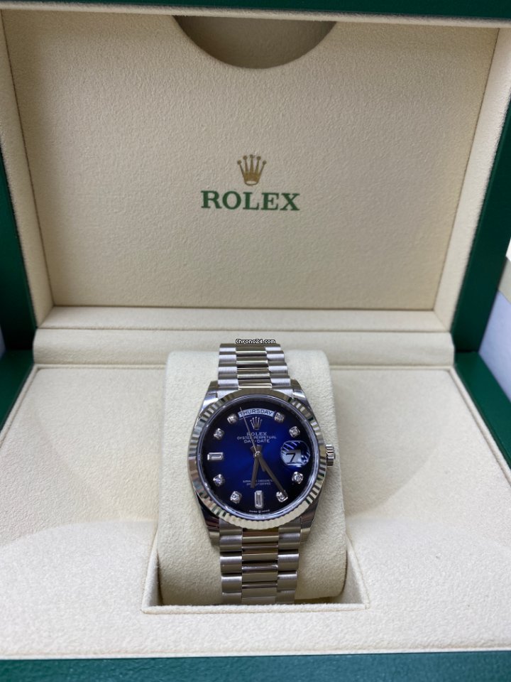 Rolex Day-Date 36 Mens watch Unisex White gold Automatic 128239