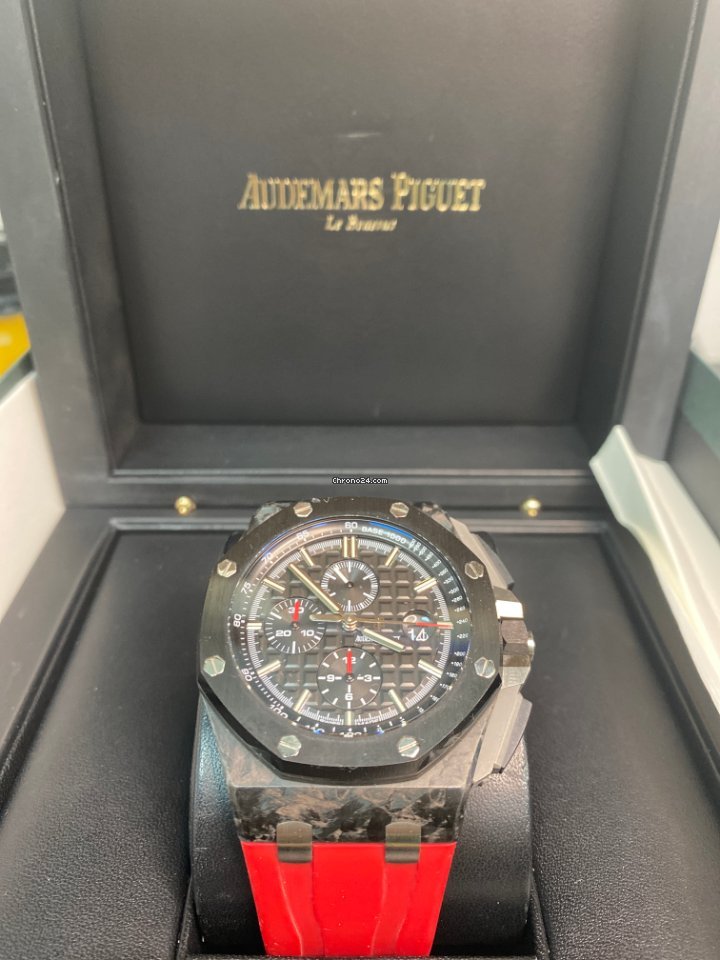 Audemars Piguet Royal Oak Offshore Chronograph Mens watch Unisex Automatic Carbon 26400AU.OO.A002CA.01