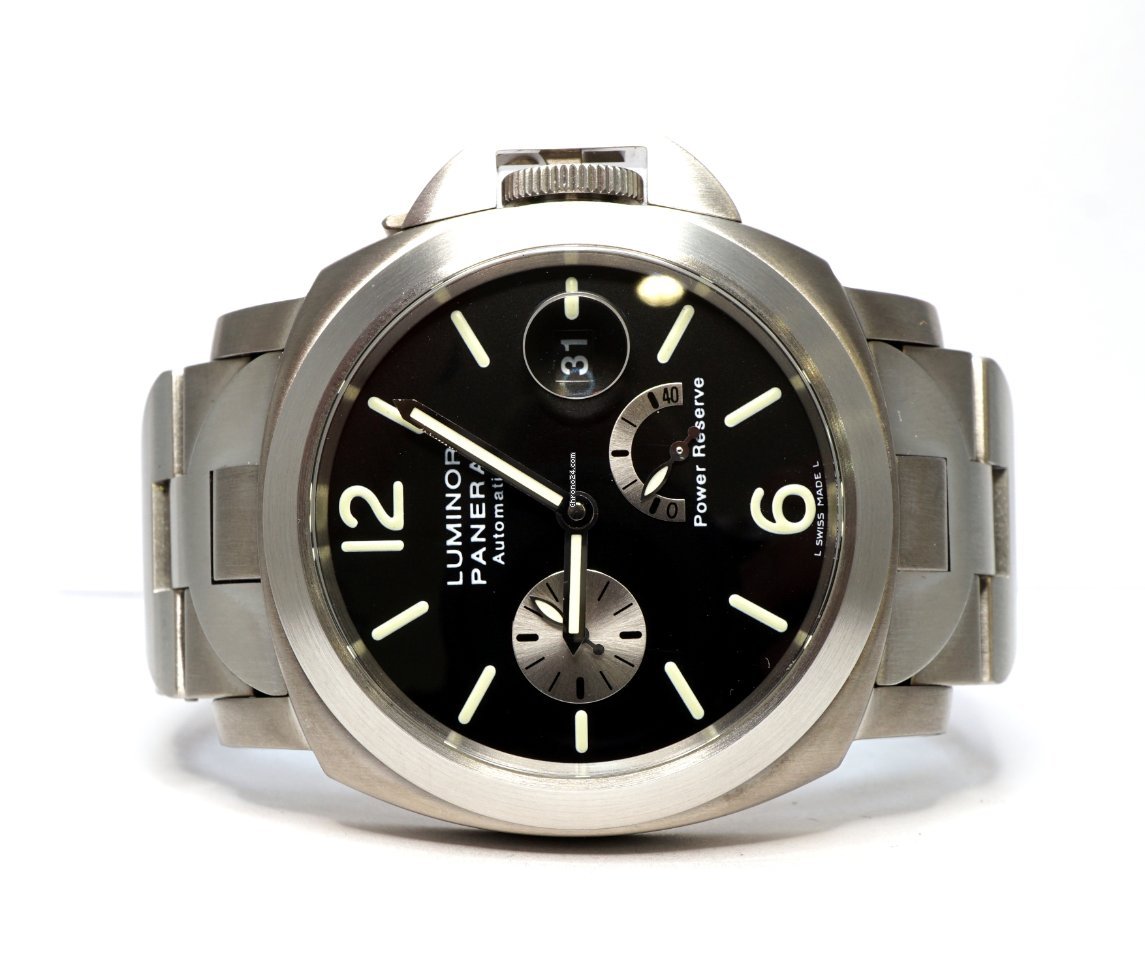 Panerai Luminor Power Reserve Mens watch Unisex Automatic Titanium PAM00124