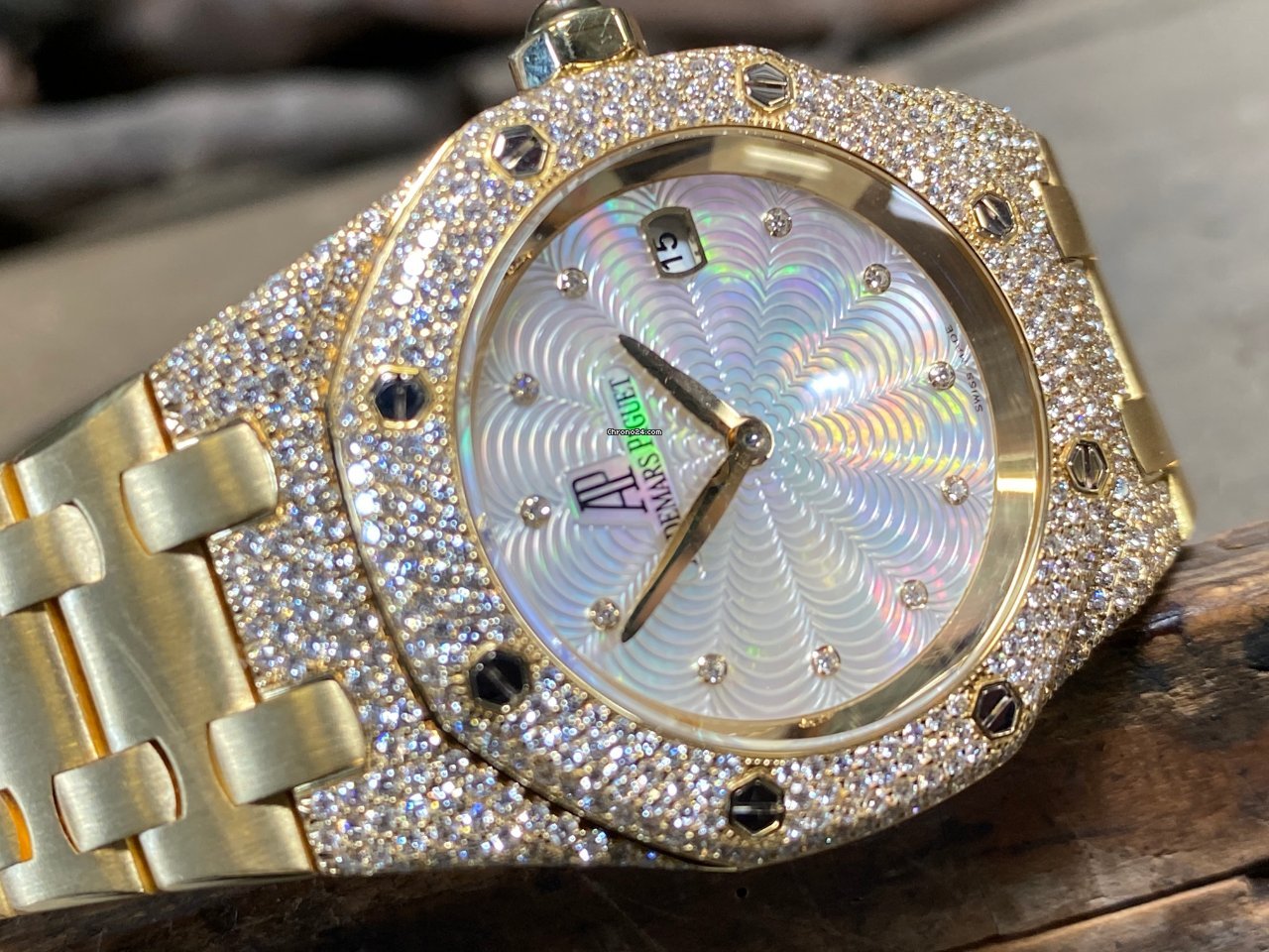 Audemars Piguet Royal Oak Lady Womens watch Quartz Yellow gold 67605BA.ZZ.D080SU.01