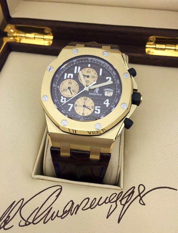 Audemars Piguet Royal Oak Offshore Mens watch Unisex Automatic Yellow gold 26007BA.OO.D022CR.01