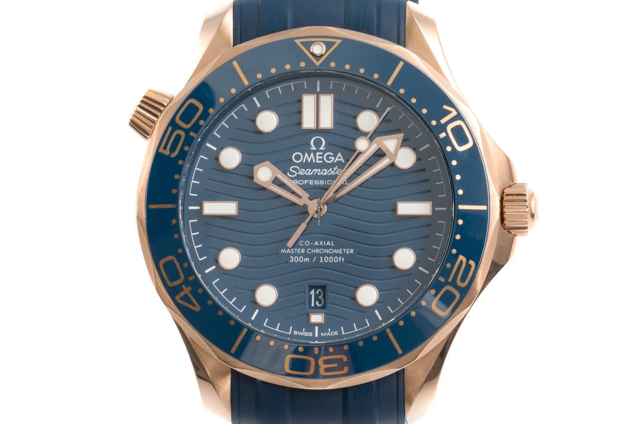 Omega Seamaster Diver 300 M Mens watch Unisex Automatic Red gold 210.62.42.20.03.001