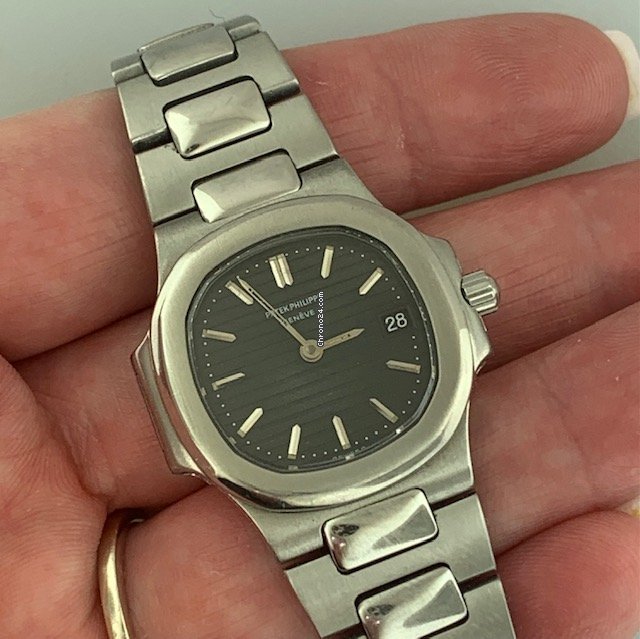 Patek Philippe Nautilus Womens watch Quartz Steel 4700 1A
