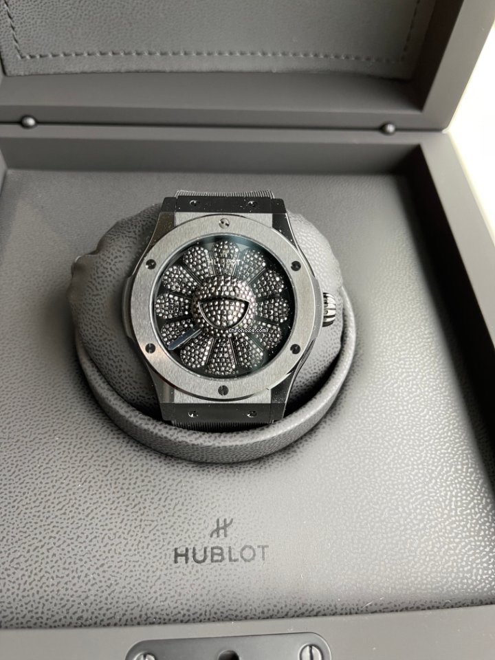Hublot Classic Fusion 45, 42, 38, 33 mm Mens watch Unisex Automatic Ceramic 507.CX.9000.RX.TAK21