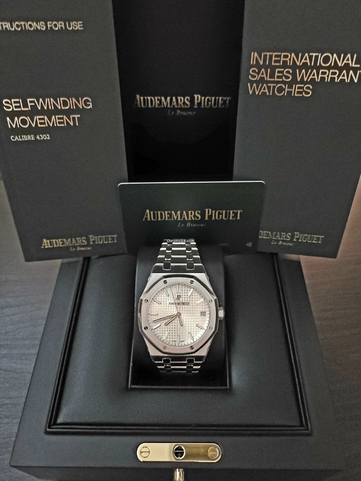 Audemars Piguet Royal Oak Mens watch Unisex Automatic Steel 15500ST.OO.1220ST.04