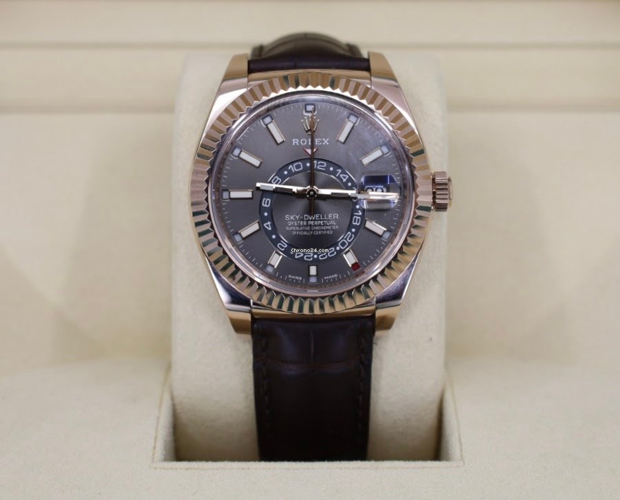 Rolex Sky-Dweller Mens watch Unisex Rose gold Automatic 326135-0007