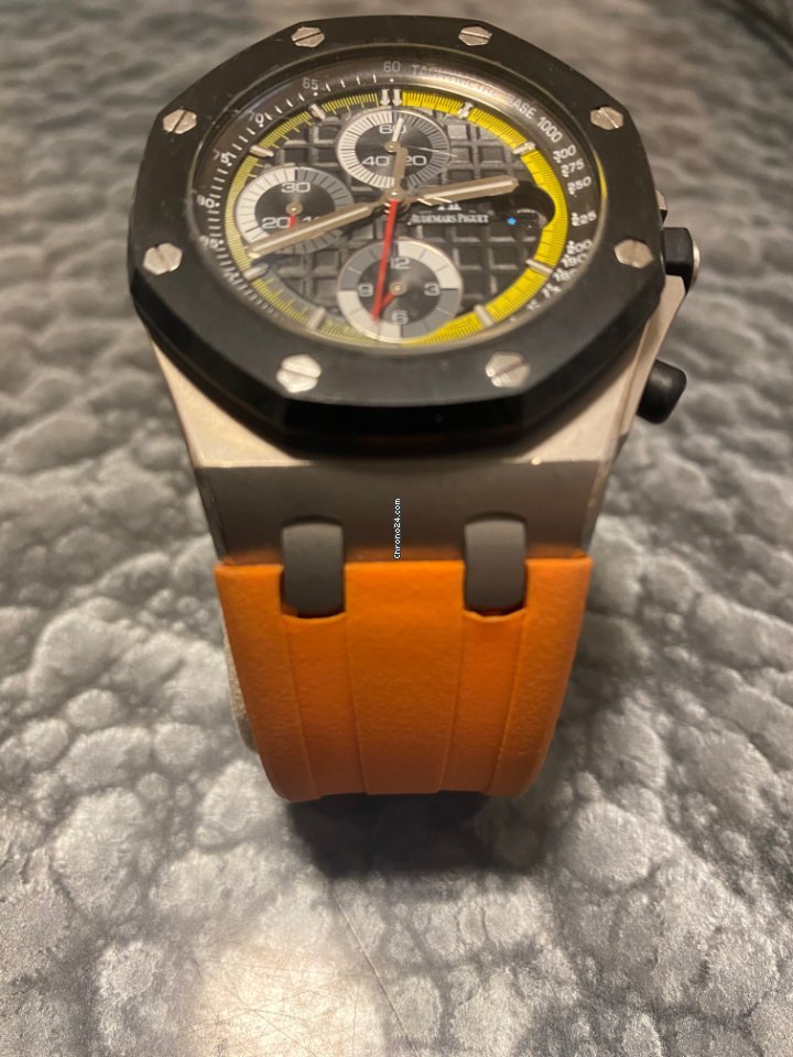 Audemars Piguet Royal Oak Offshore Chronograph Mens watch Unisex Automatic Titanium 26207IO.OO.A002CA.01