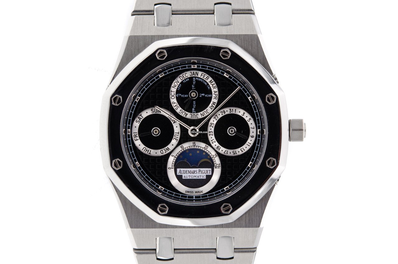 Audemars Piguet Royal Oak Perpetual Calendar Mens watch Unisex Automatic Steel 25820SP.OO.0944SP.02