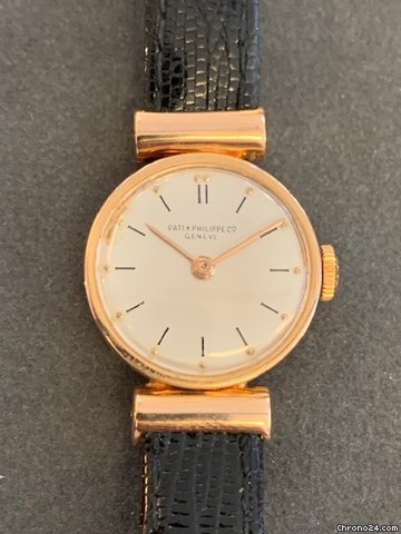 Patek Philippe Vintage Womens watch Manual winding Yellow gold 143